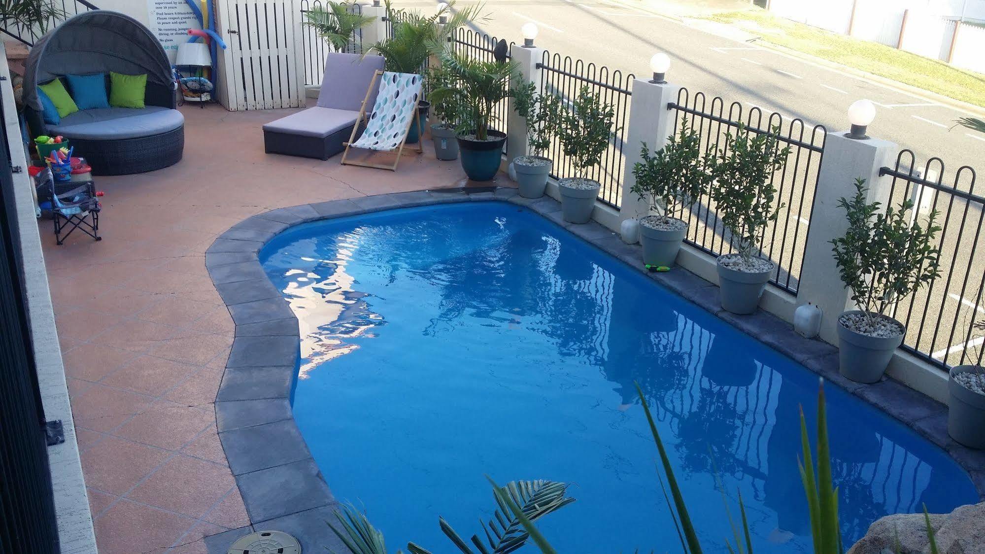 Harbour City Motel Gladstone Buitenkant foto