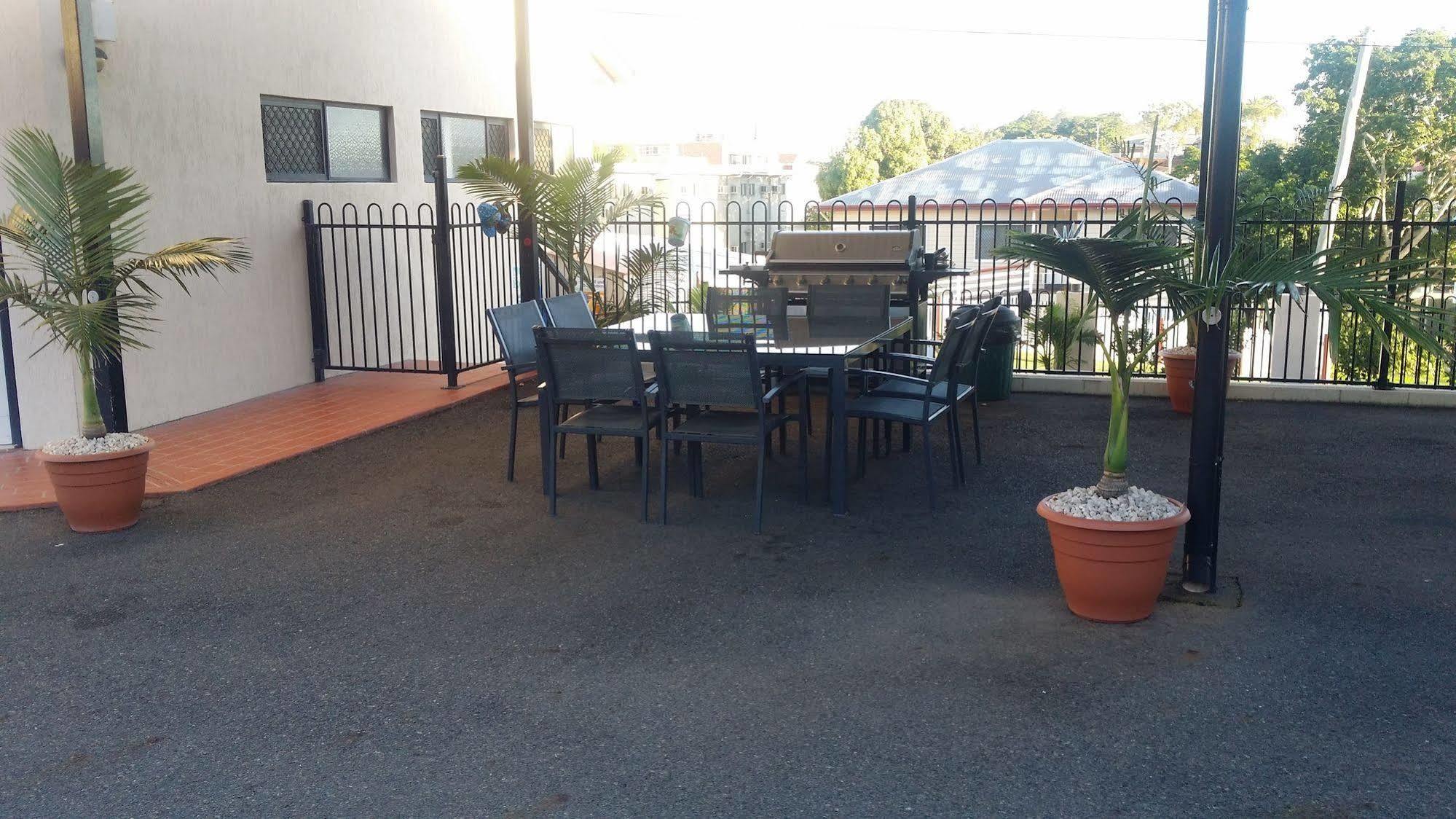 Harbour City Motel Gladstone Buitenkant foto