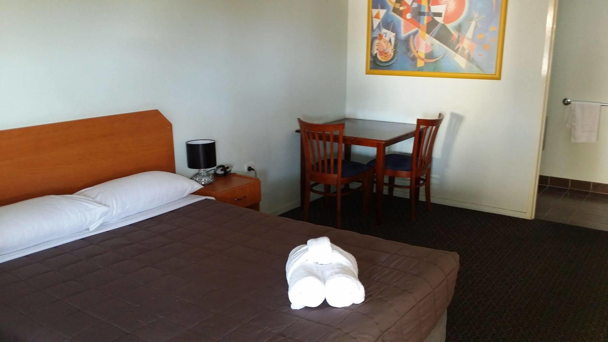Harbour City Motel Gladstone Buitenkant foto